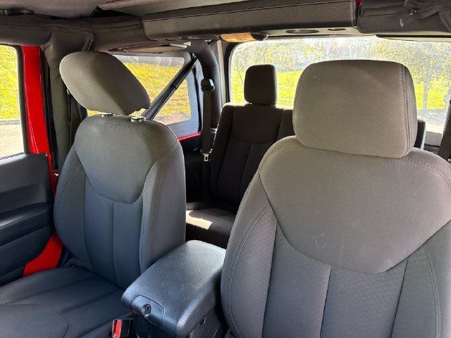 Used 2015 Jeep Wrangler Sport w/ Quick Order Package 24S AWD/4WD image 25