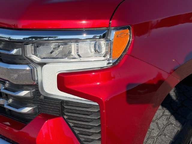 Used 2023 Chevrolet Silverado 1500 LTZ w/ LTZ Convenience Package II AWD/4WD image 9