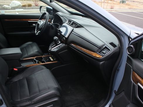 Used 2022 Honda CR-V Touring image 9