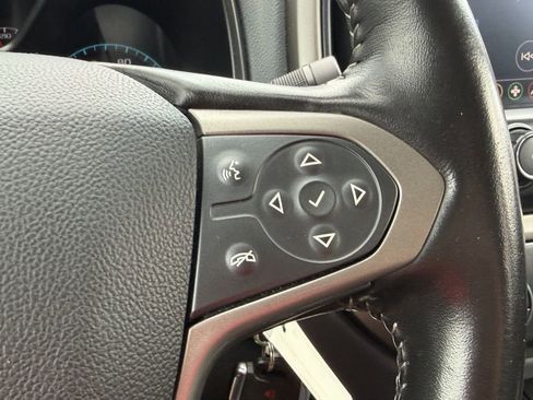 Used 2019 Chevrolet Colorado Z71 RWD image 32