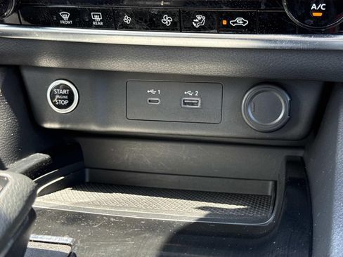 Used 2022 Nissan Rogue SV AWD/4WD image 12