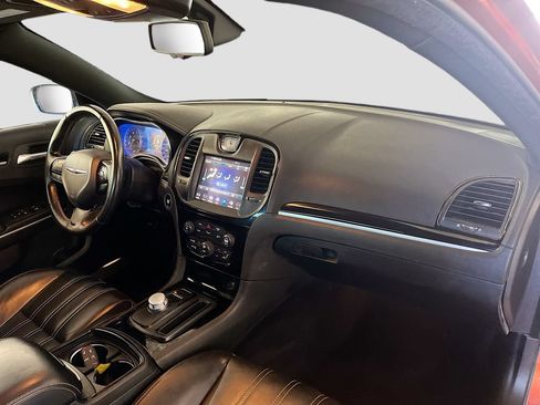 Used 2021 Chrysler 300 S RWD image 29