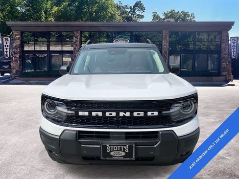 Used 2025 Ford Bronco Sport Outer Banks w/ Outer Banks Tech Package+ AWD/4WD image 2