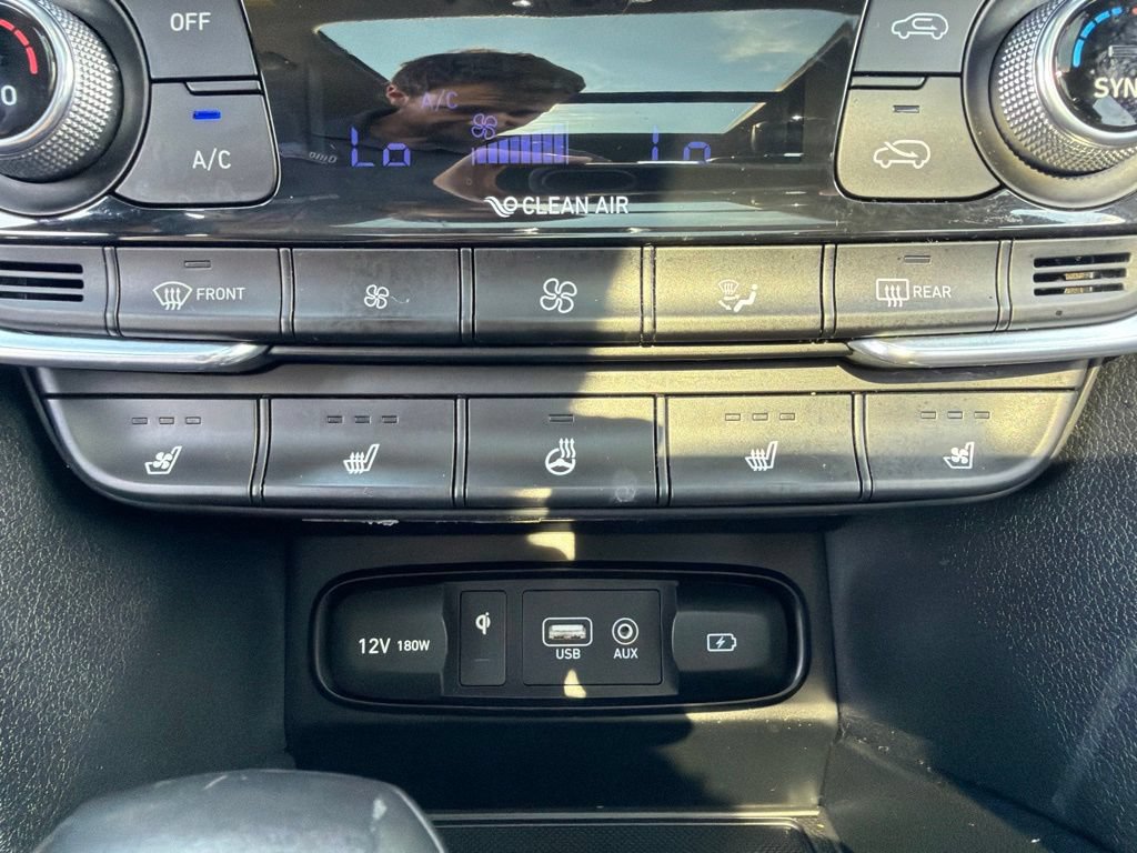 Used 2020 Hyundai Santa Fe Limited AWD/4WD image 32
