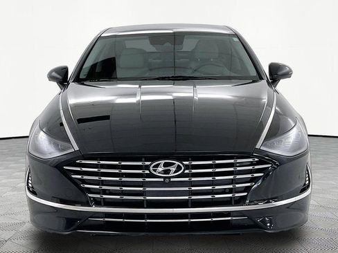 Used 2021 Hyundai Sonata Limited w/ Cargo Package FWD image 2