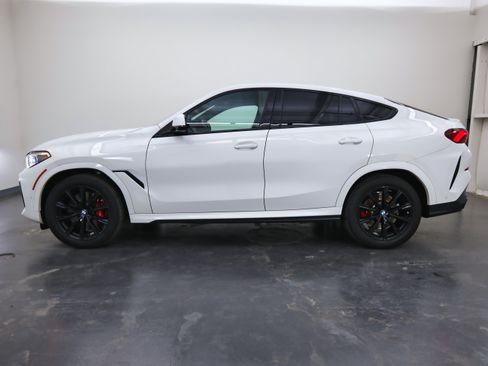 Used 2023 BMW X6 M50i w/ Executive Package image 6