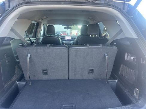 Used 2021 Ford Explorer XLT w/ Equipment Group 202A image 30