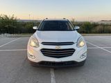 Used 2016 Chevrolet Equinox LTZ w/ Enhanced Convenience Package image 2
