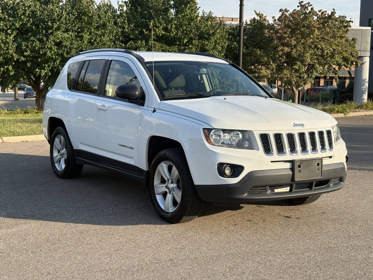 Used 2017 Jeep Compass Sport w/ Power Value Group AWD/4WD image 6