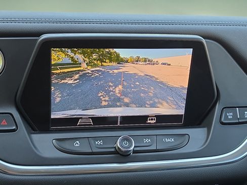 Used 2022 Chevrolet Blazer LT AWD/4WD image 39