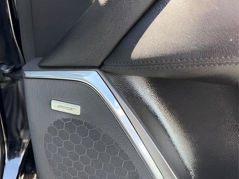 Used 2019 Cadillac Escalade ESV Luxury RWD image 37