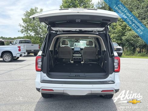 Used 2022 Ford Expedition Limited RWD image 6