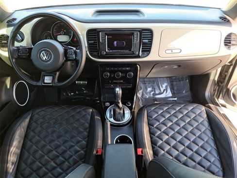 Used 2019 Volkswagen Beetle 2.0T Final Edition SEL image 9