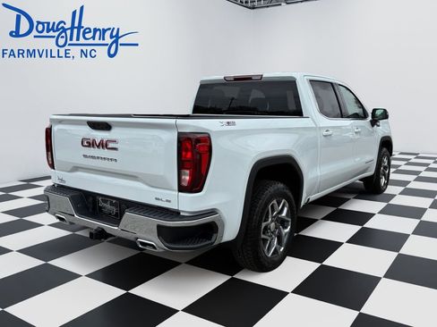 New 2026 GMC Sierra 1500 SLE w/ X31 Off-Road Package image 5