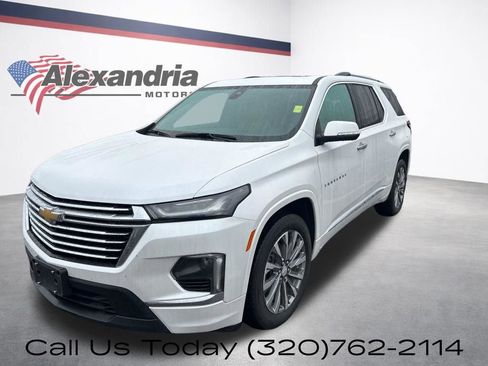 Used 2023 Chevrolet Traverse Premier AWD/4WD image 1