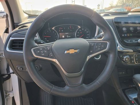 Used 2023 Chevrolet Equinox Premier FWD image 17