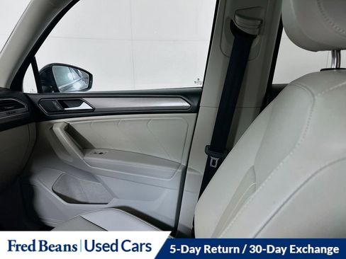 Certified 2023 Volkswagen Tiguan SE w/ Panoramic Sunroof Package image 24
