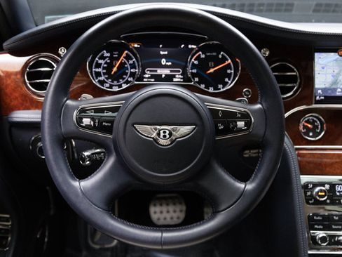 Used 2017 Bentley Mulsanne RWD image 77