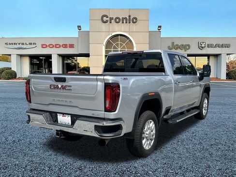 Used 2022 GMC Sierra 2500 SLT image 3