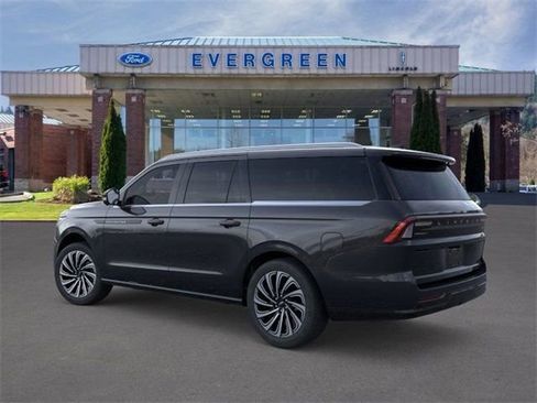 New 2025 Lincoln Navigator L Black Label image 4