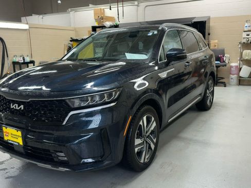 Used 2023 Kia Sorento EX AWD/4WD image 4