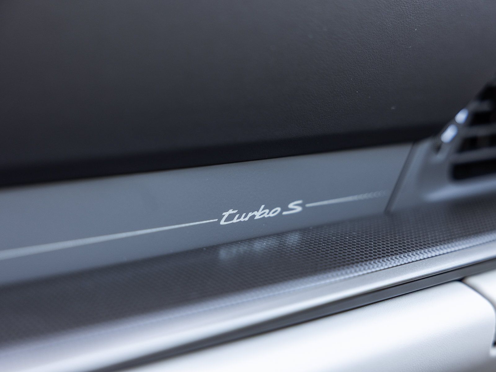Used 2026 Porsche 911 Turbo S AWD/4WD image 19