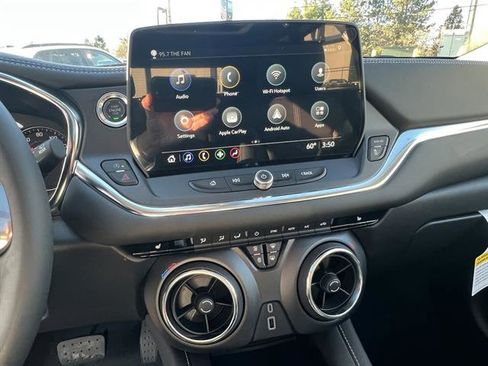 New 2026 Chevrolet Blazer LT image 13
