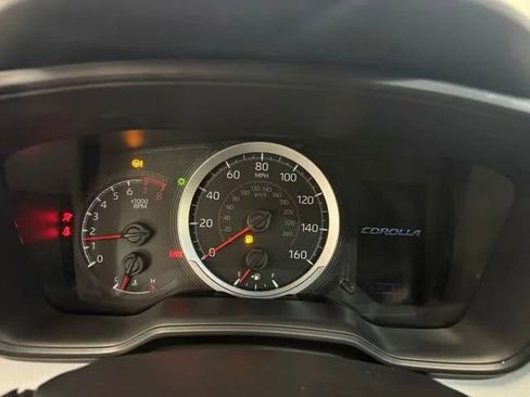 Used 2021 Toyota Corolla SE FWD image 14