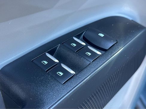 Used 2022 Ford Maverick XL image 32