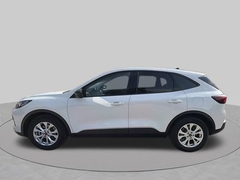 Used 2025 Ford Escape Active w/ Cold Weather Package FWD image 7