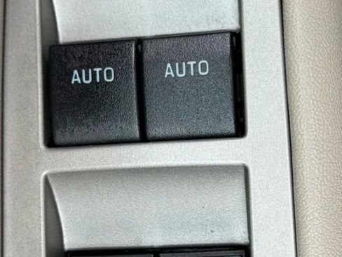 Used 2012 Ford Fusion SEL image 22