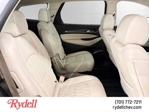 Used 2023 Buick Enclave Avenir w/ Avenir Technology Package AWD/4WD image 18