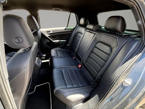 Used 2019 Volkswagen Golf R 4-Door image 22