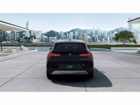 Used 2025 BMW X3 xDrive30i w/ Premium Package image 5