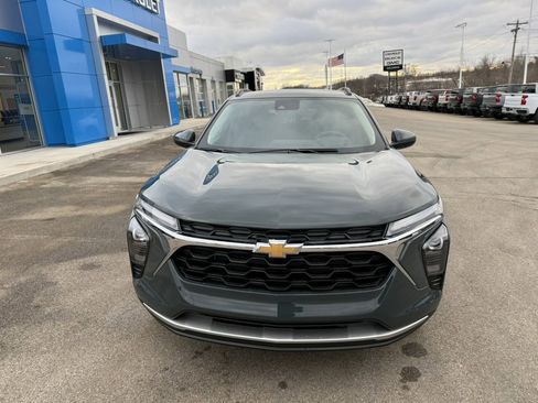 New 2026 Chevrolet Trax LT w/ LT Convenience Package image 8