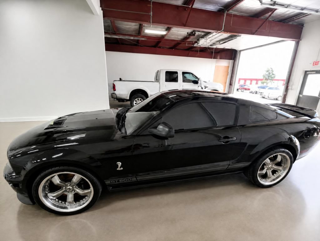 Used 2007 Ford Mustang Shelby GT500 RWD image 3