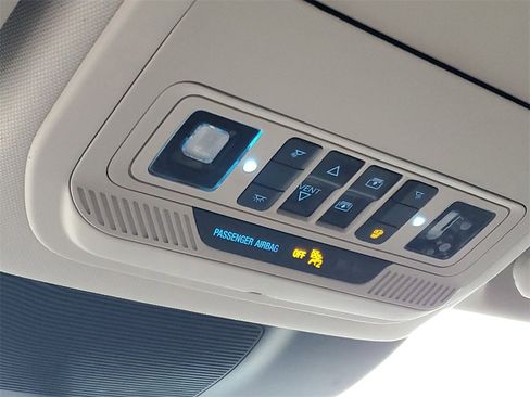 Used 2020 Ford Explorer Limited image 25