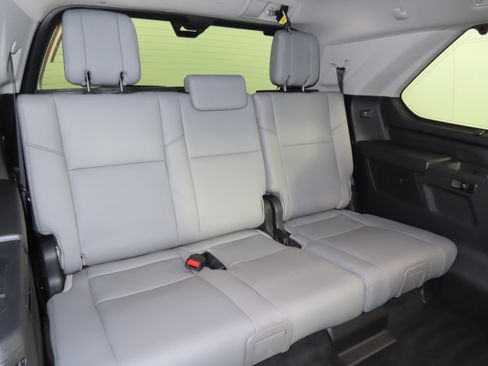 Used 2024 Toyota Sequoia Limited image 39