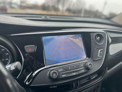 Used 2017 Buick Envision Essence image 21