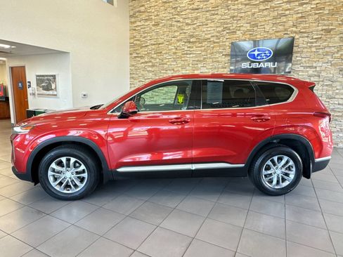 Used 2020 Hyundai Santa Fe SEL FWD image 2