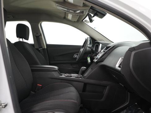 Used 2015 Chevrolet Equinox LS FWD image 11