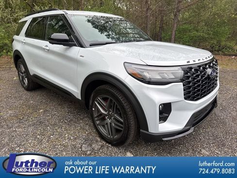 New 2026 Ford Explorer ST-Line w/ ST-Line Street Pack AWD/4WD image 1