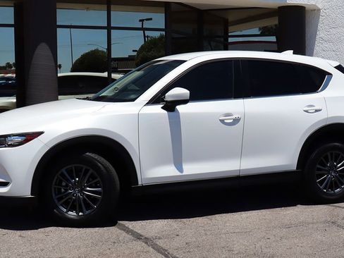 Used 2019 MAZDA CX-5 Touring FWD image 4