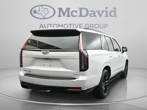 Used 2023 Cadillac Escalade Sport Platinum AWD/4WD image 8