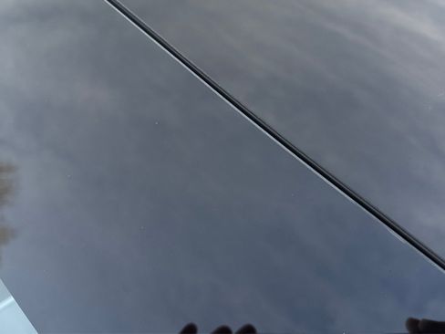 Used 2022 Tesla Model Y Performance image 12