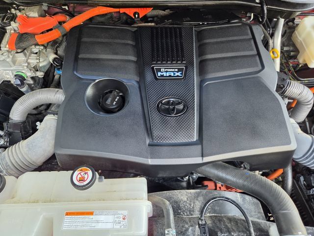 Certified 2023 Toyota Sequoia Limited AWD/4WD image 28