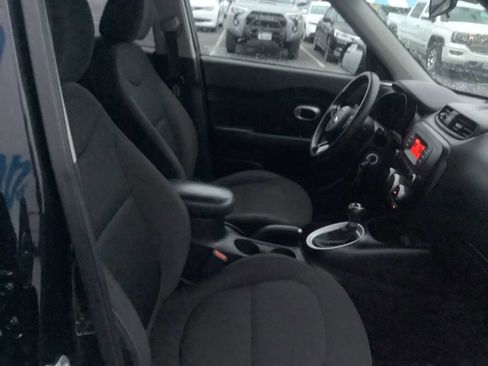 Used 2016 Kia Soul FWD image 15