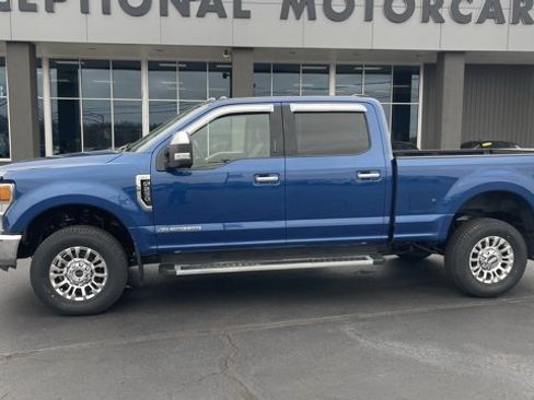 Used 2022 Ford F250 XLT w/ XLT Premium Package image 2