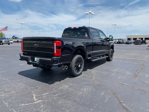 New 2026 Ford F250 Lariat w/ Black Appearance Package AWD/4WD image 8