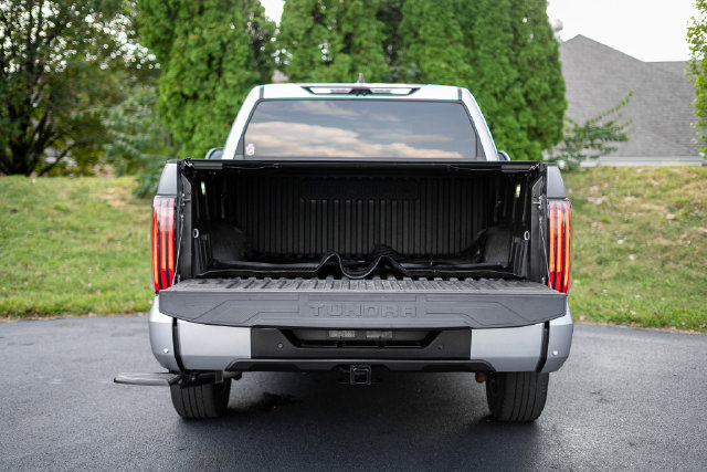 Used 2023 Toyota Tundra Platinum AWD/4WD image 7
